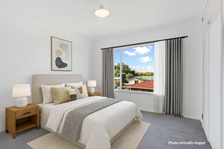 2/50 Te Kanawa Crescent Henderson_6