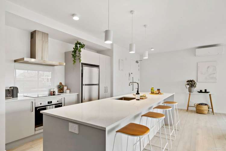 G05/55 Range View Road Mount Albert_4