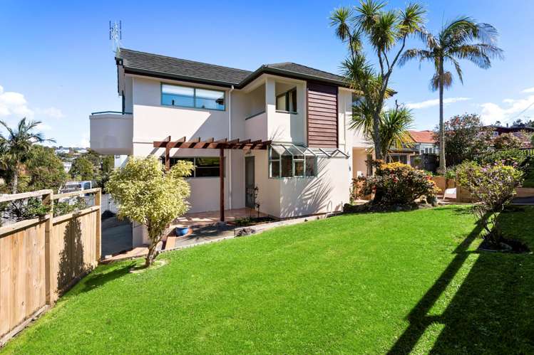 492 Beach Road Murrays Bay_34