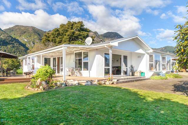 319 East Takaka Road East Takaka_2