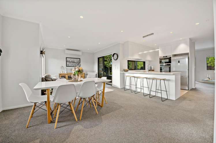 19 Waiarohia Place Hobsonville_5