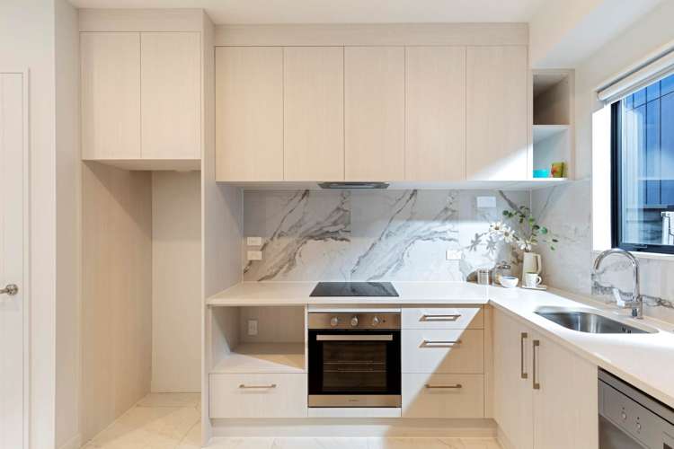 2/3 Beach Road Te Atatu Peninsula_9