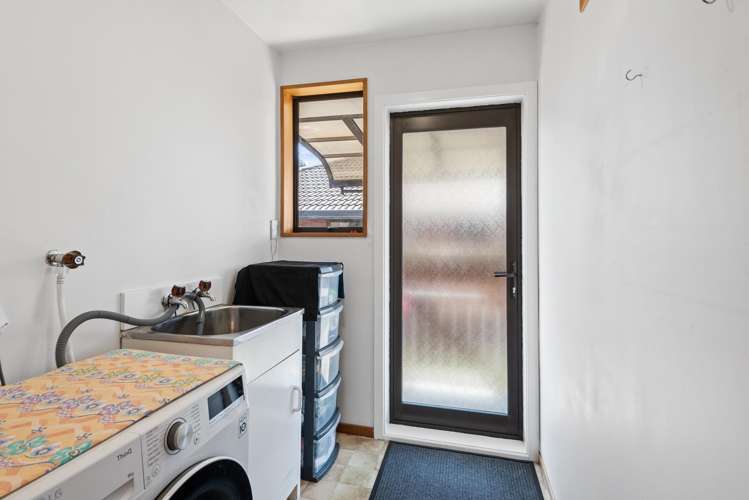 2/12 Algie Place Avonhead_8