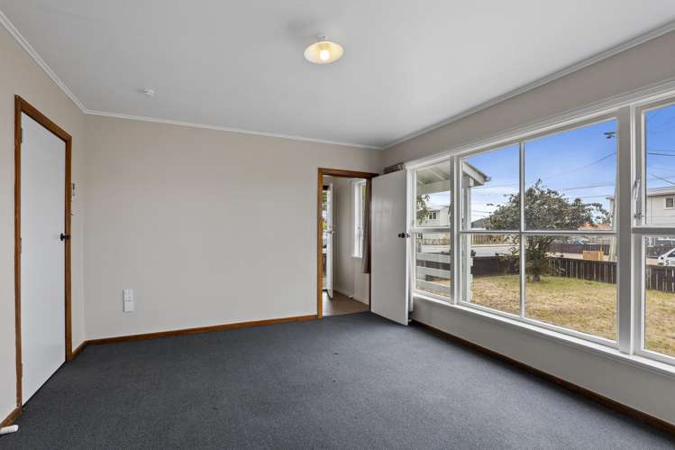 139 and 141 Hampshire Street Aranui_17