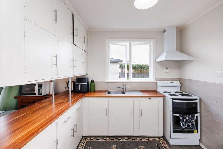 13 + 13A Potaka Street Marton_22