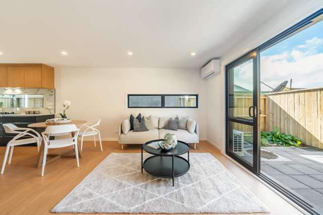 Brand New- Ready to Move In - Freehold Title