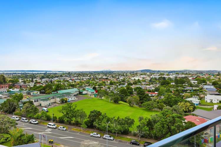 904/8 Waikumete Road Glen Eden_30