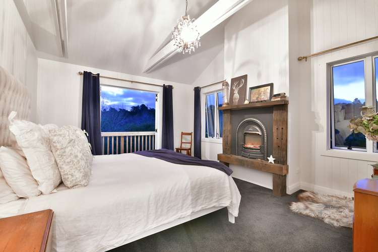 23 Hobbs Road Matakatia_13