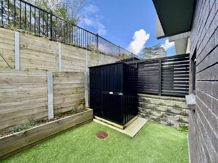 47 Selo Street Glen Eden_12