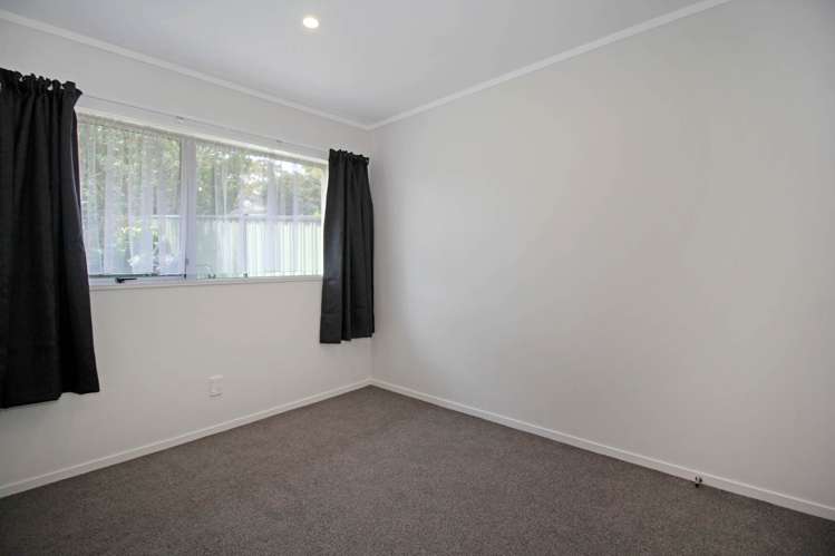 2/17 Ballater Place Highland Park_8