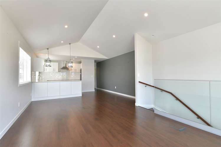 97 Voyager Drive Gulf Harbour_13