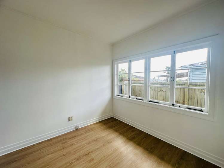 271 Mount Albert Road Sandringham_13