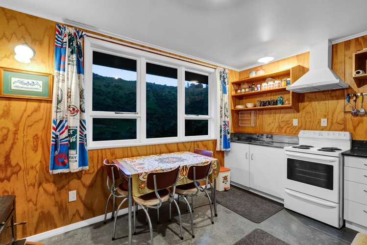 48A-B Whangamomona Road Whangamomona_17