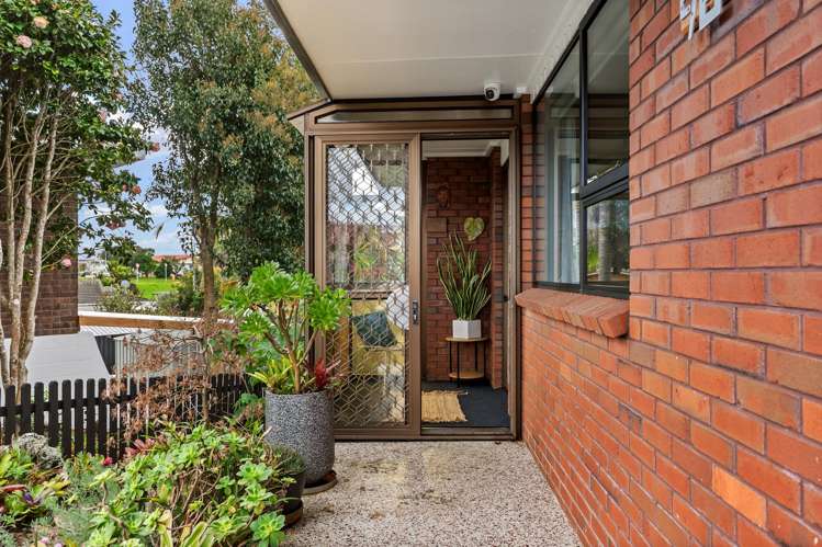 2/6 Annette Avenue Te Atatu South_19