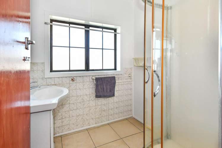 1 Swaffield Road Papatoetoe_12