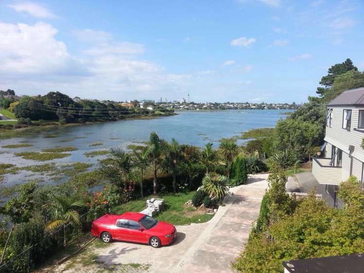 2/96 Francis Street Hauraki_8