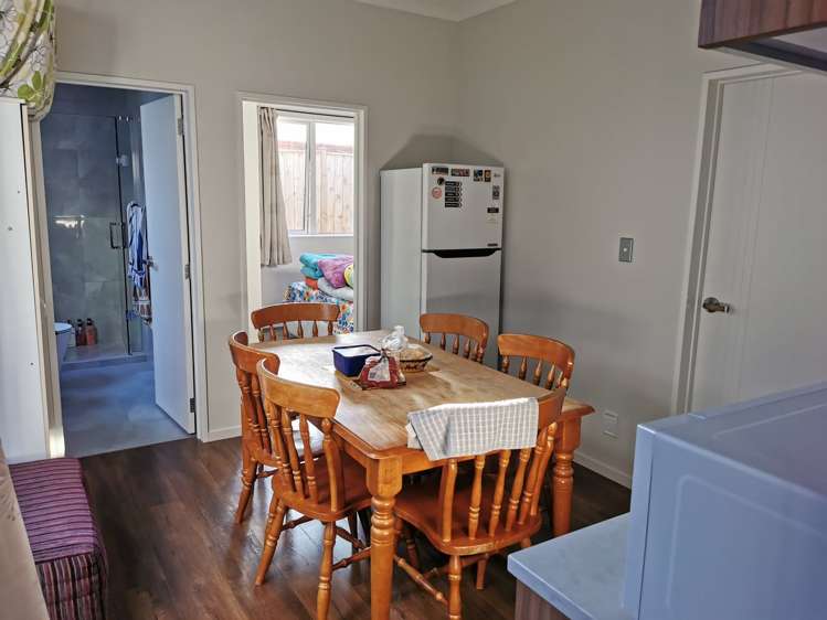 68 Castlebane Drive Flat Bush_5