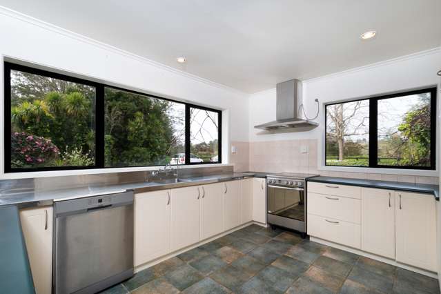 369 Waitakere Road Taupaki_2