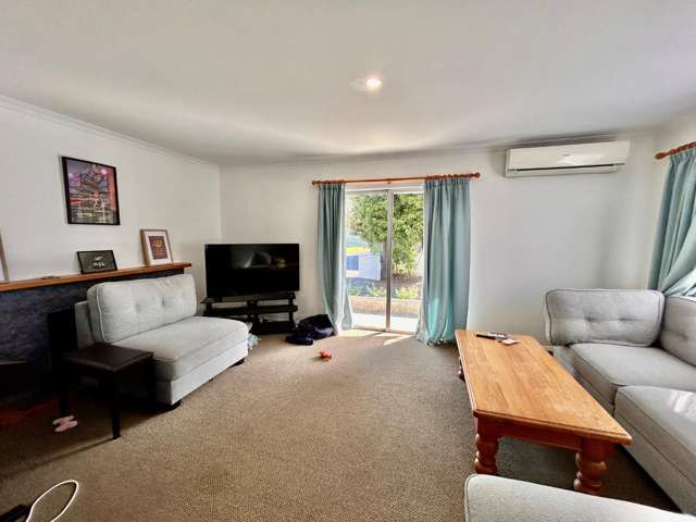 22 Scully Crescent Onekawa_2