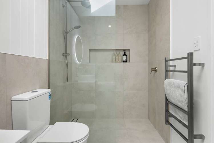 24 Lynden Avenue Hillcrest_17