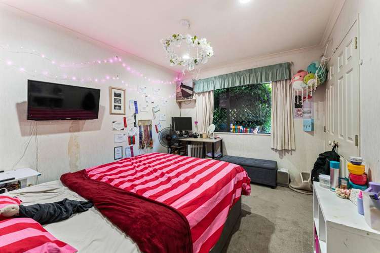 62 Rushgreen Avenue Pahurehure_13