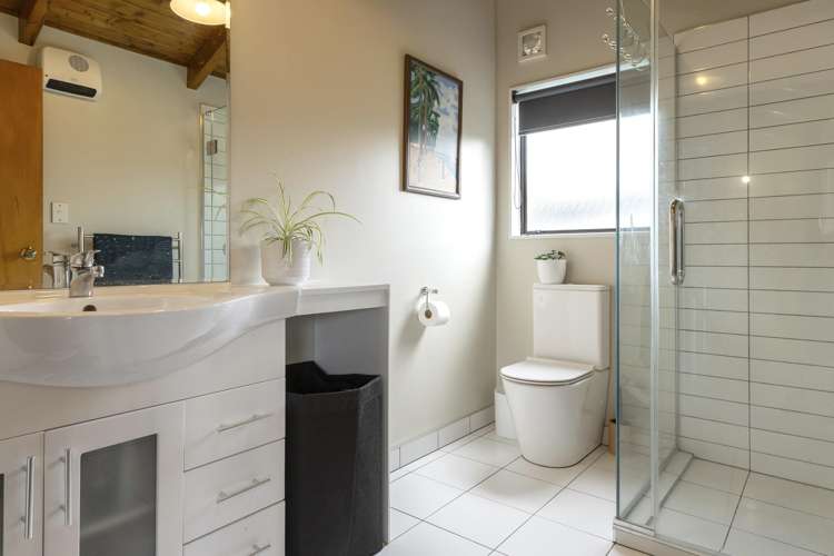 51 Kahurangi Drive Rangatira Park_16