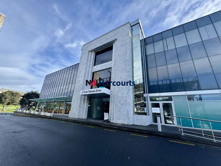 1/2 Fred Thomas Drive Takapuna_2