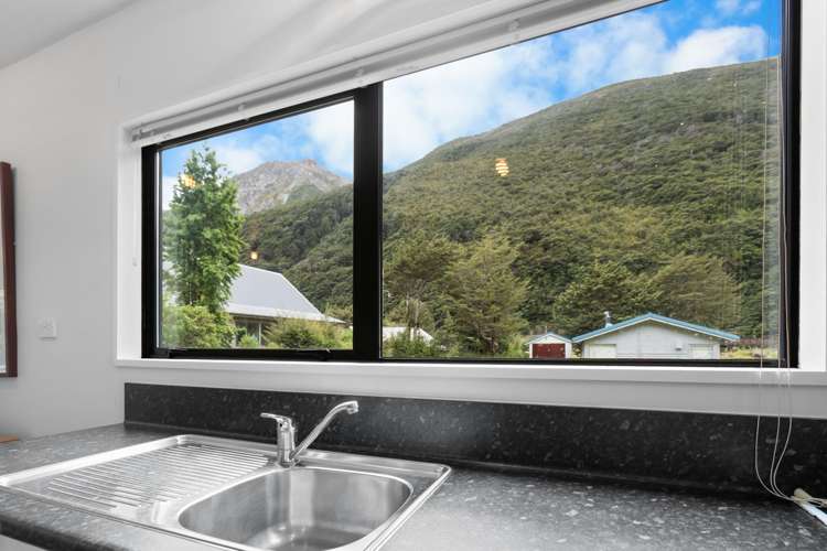 105 West Coast Road Arthur's Pass_9