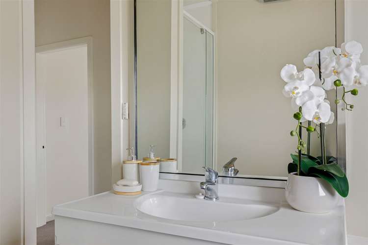 1143/143a Weston Road Saint Albans_11