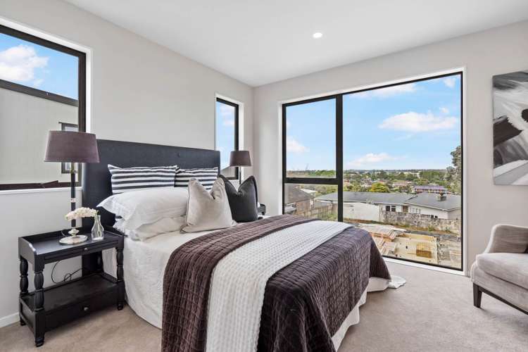 2/80 Ruawai Road Mount Wellington_13