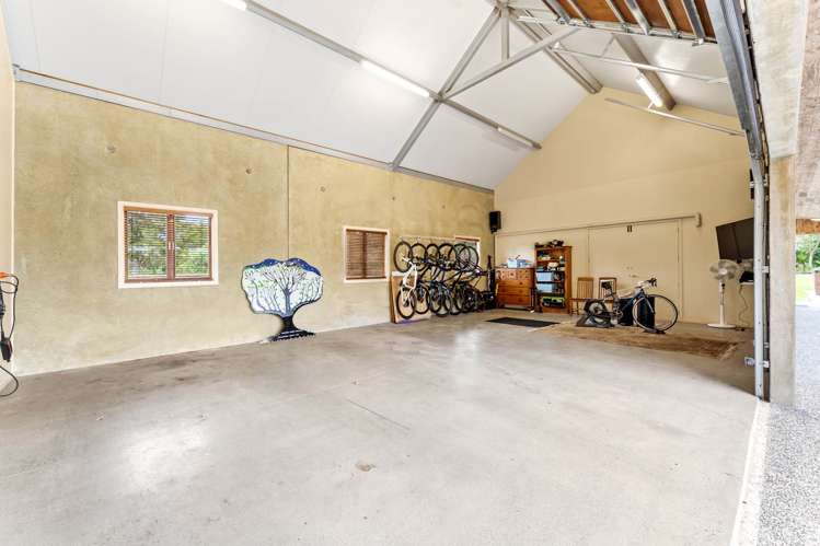 94 Oak River Drive Matakana_24