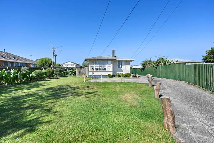 27 Halberg Crescent Chartwell_16