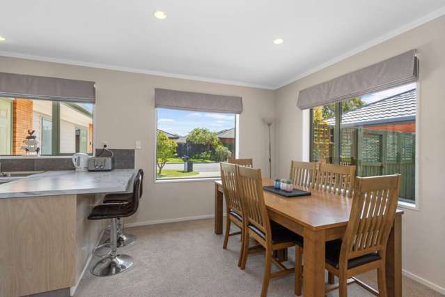 11 Bluebell Lane Woolston_4