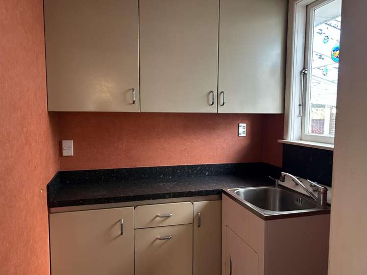 328 Kennedy Road Onekawa_11