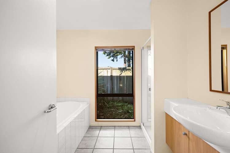 32 Caversham Drive Rototuna_8