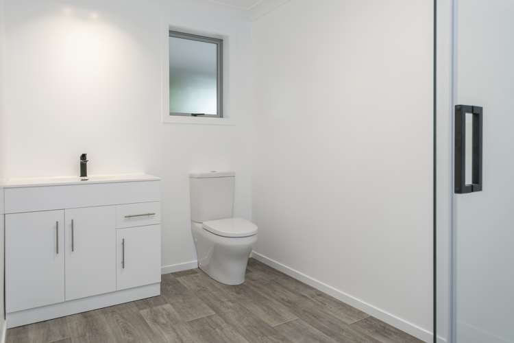 22 Macdonell Street Hilltop_21