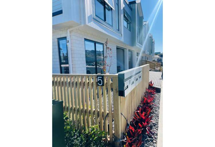 5d John F Kennedy Place Glen Eden_12