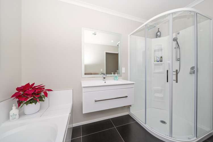 12 Ryder Drive Waiwhakaiho_21