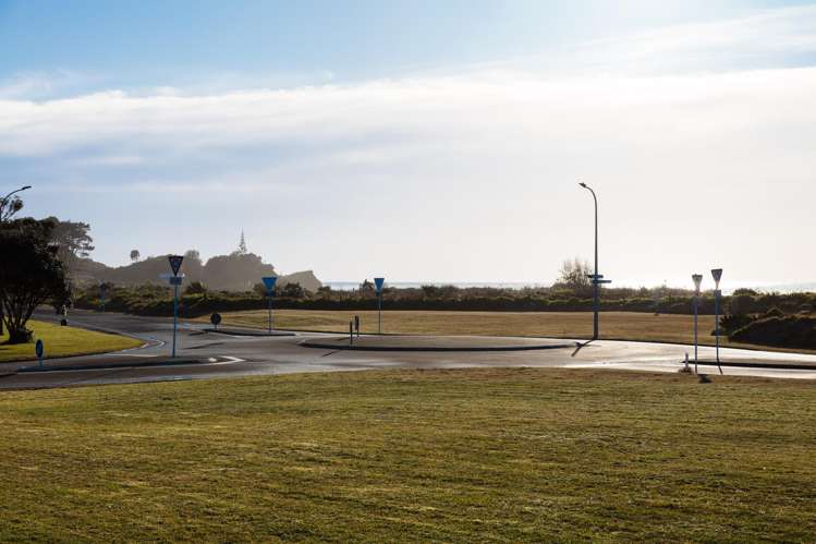 50 Blakes Approach Mahia_5