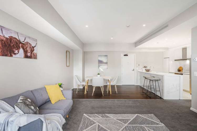 703/47 Beach Road City Centre_10