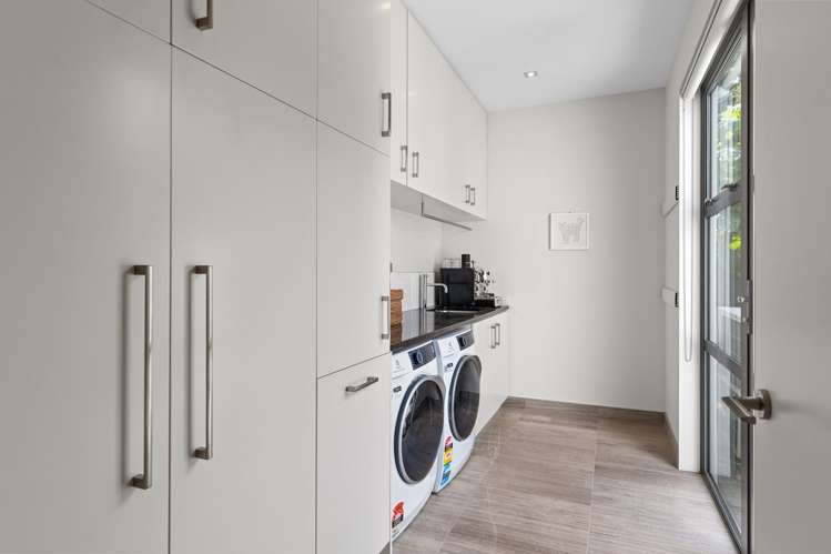 33 and 35 Glen Oaks Drive Northwood_35