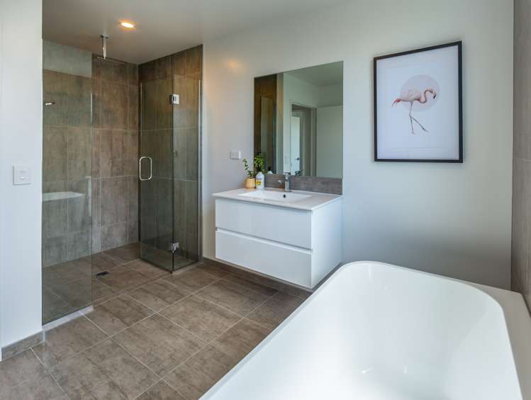 96 Oaks Drive Lincoln_25