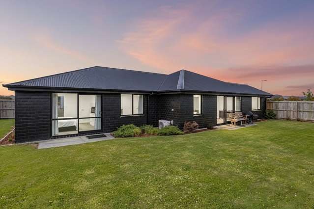 Stylish Family Home with 2nd Living Area