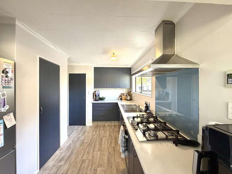 34 Gemstone Drive 11301_8