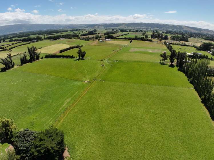 257 Gladstone Road South East Taieri_23