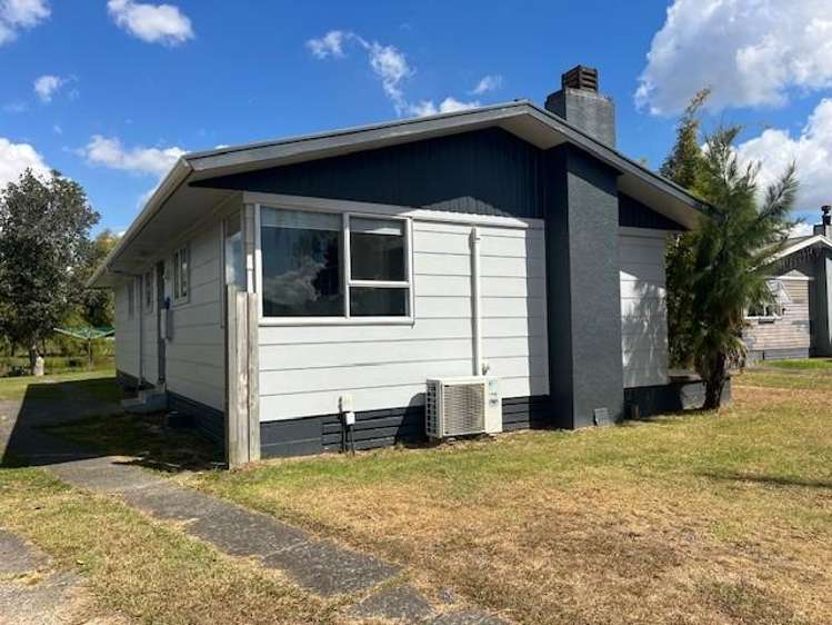 55 James Henry Crescent_5