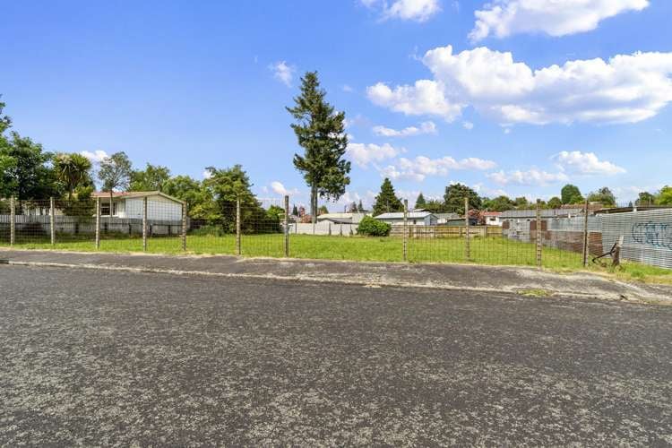 17-19 and 21 Pentland Terrace Tokoroa_8