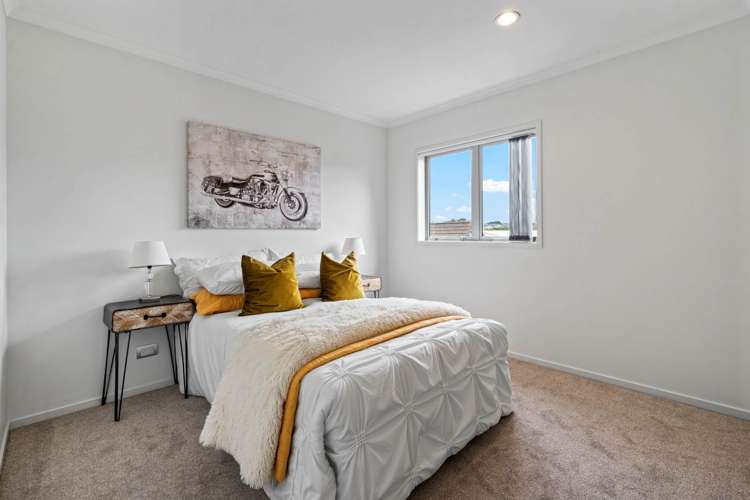 67 Fields Parade Oteha_11