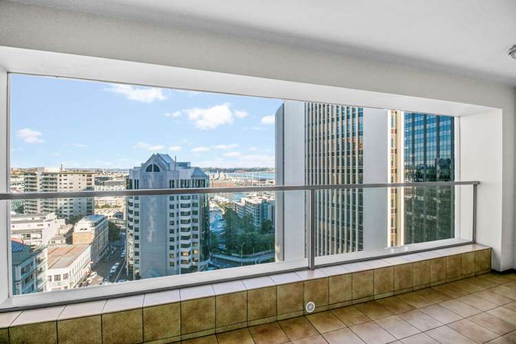 1602/8 Albert Street City Centre_7