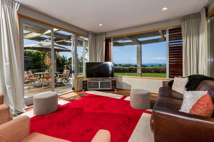 7 Rahopara Street Castor Bay_3